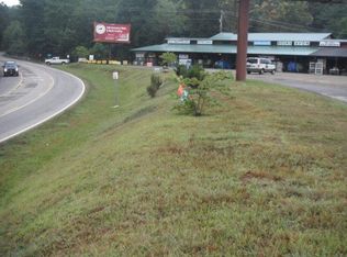 867 Highlands Rd, Franklin, NC 28734