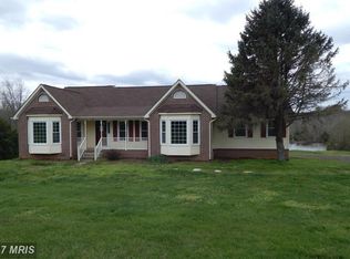 27 Princess Gillian Ct, Fredericksburg, VA 22406