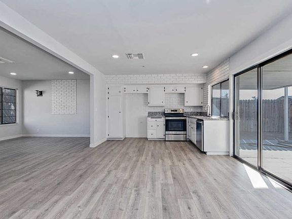 5th image of 21415 Baldwin Ln