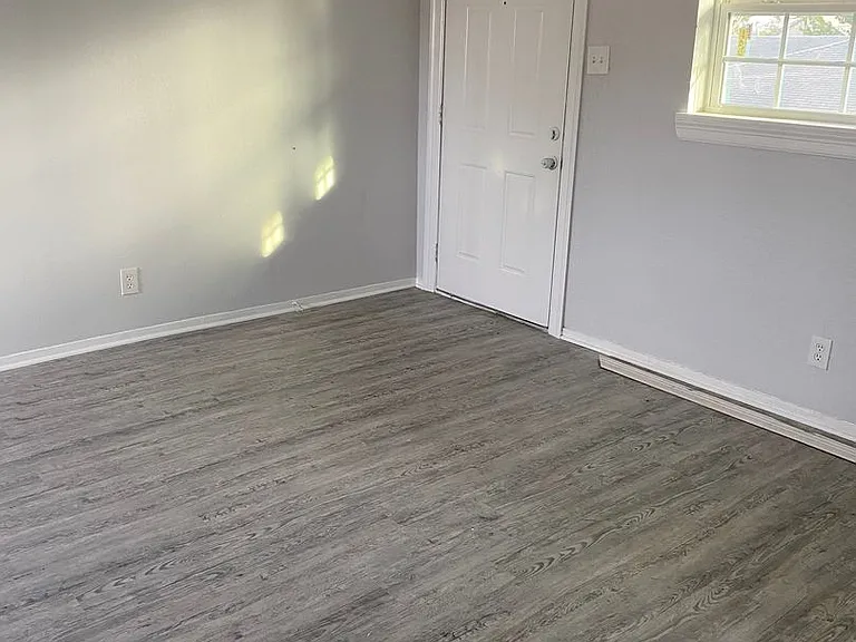 2518 Lidstone St — Photo 3