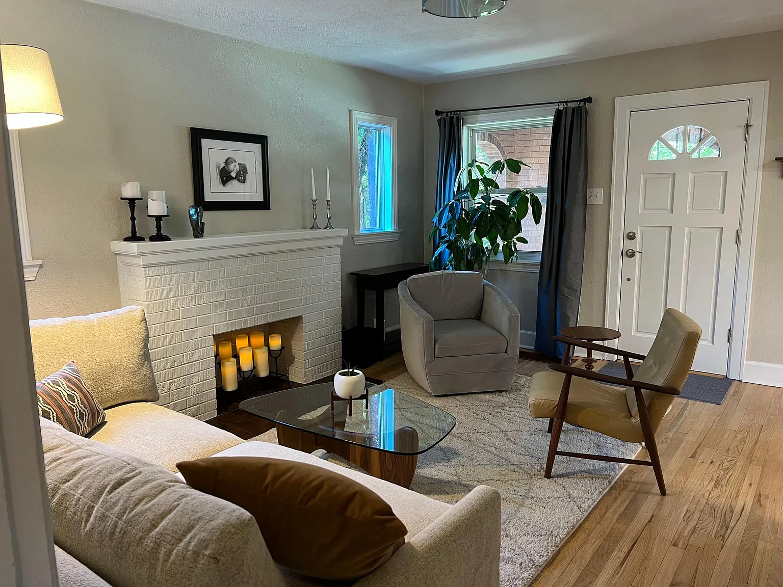 2 bed, 1608 sqft, $2,900 — Photo 3