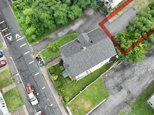 72 Veazie St, Providence, RI 02908