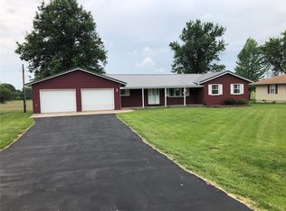 1230 E Main St, Perry, MO 63462