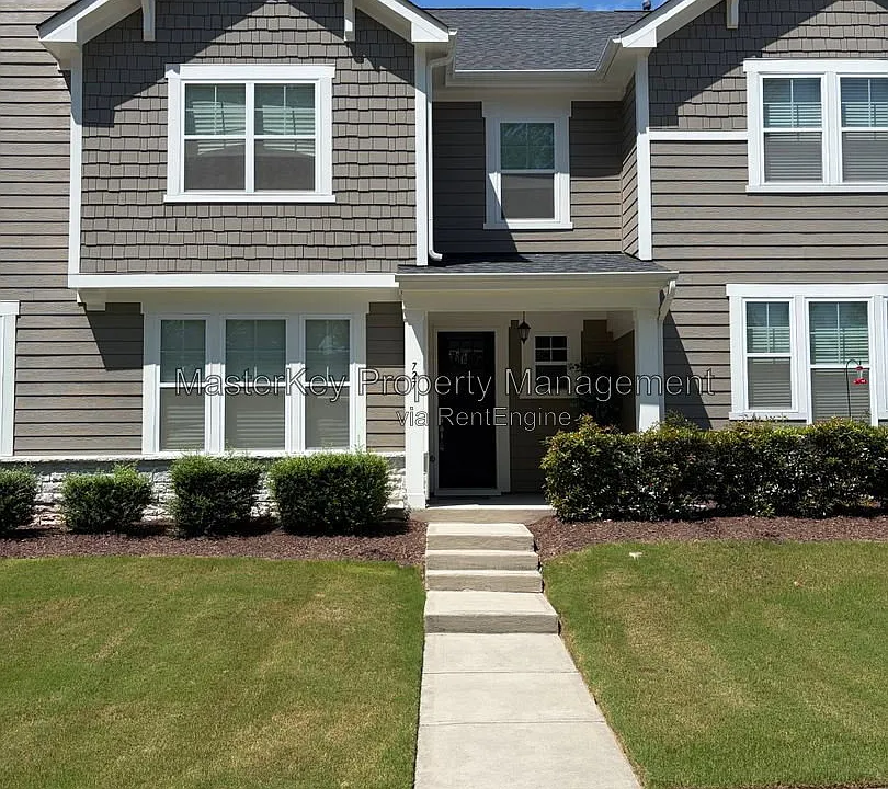727 Carraway Garden Dr