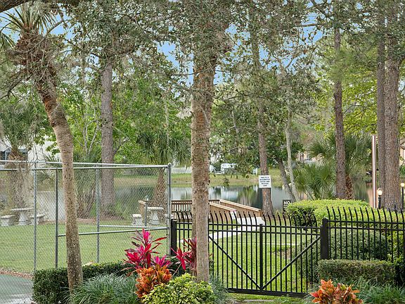 5th image of 182 Lakeside Cir