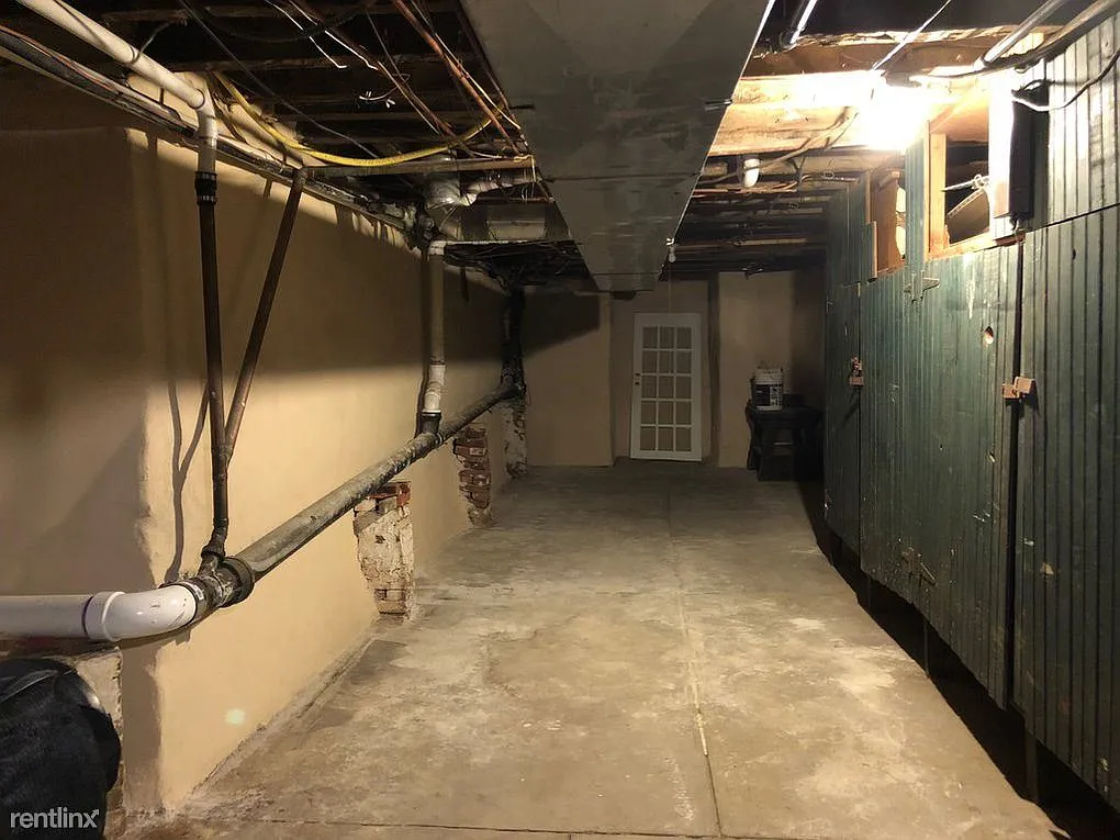 333 W Girard Ave photo 1