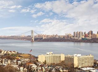 100 Carlyle Dr #10L, Cliffside Park, NJ 07010