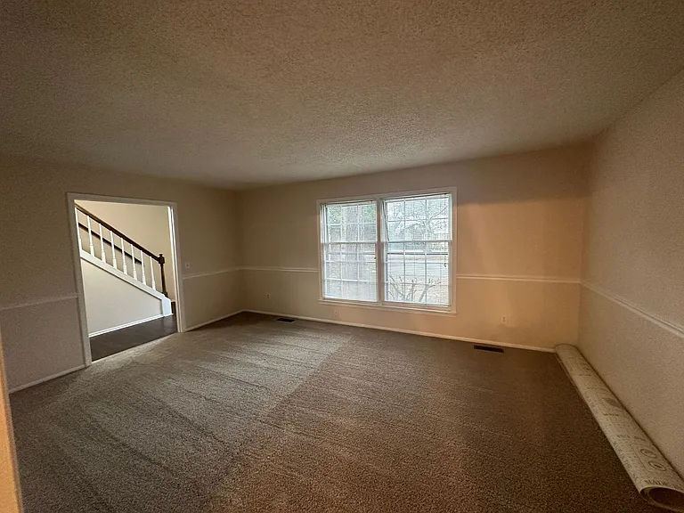 1607 Morehead Ave — Photo 27
