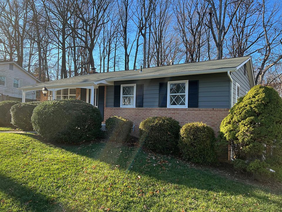 1st image of 2524 Pembroke Ct
