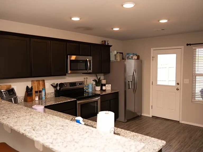 1324 S Morningside Dr — Photo 7