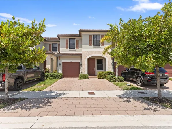 10392 W 33rd Way, Hialeah, FL 33018