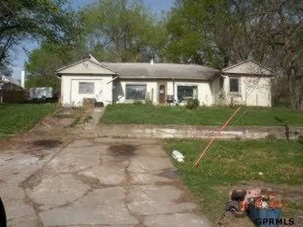 416 N 14th St, Tekamah, NE 68061