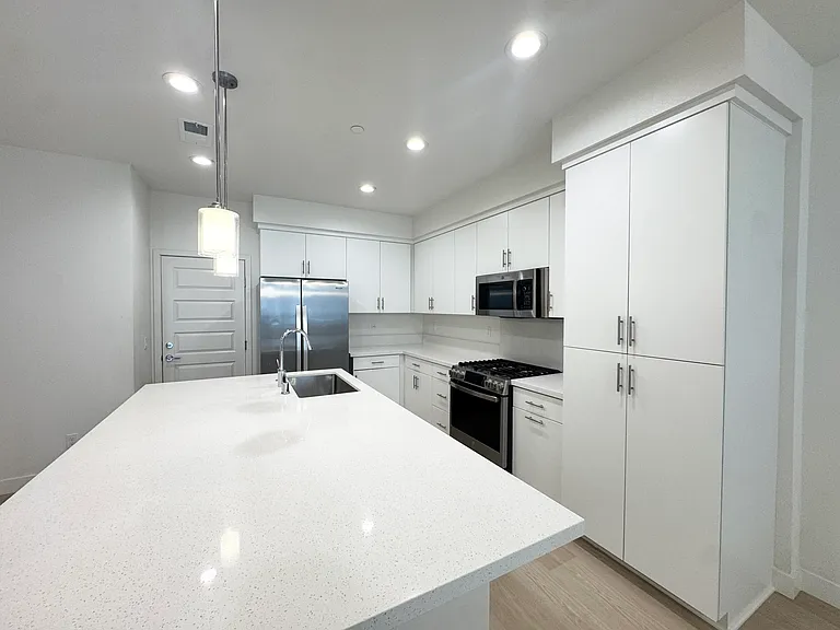 11161 Akarna Ct — Photo 10