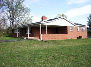 122 Monger Hill Rd, Elkton, VA 22827