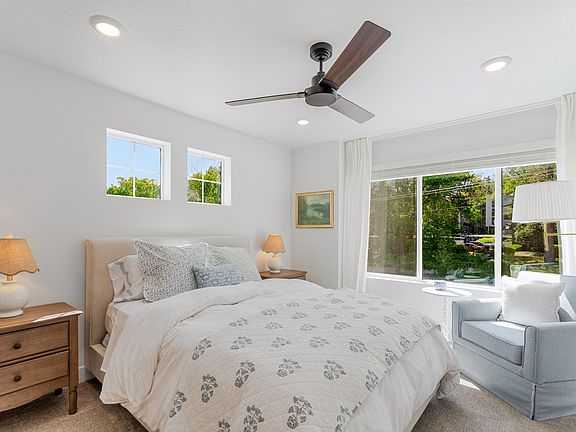 3rd image of 848 E Maplehurst Dr S #112
