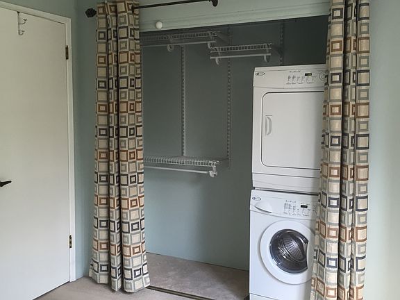 3rd image of 11556 Greenwood Ave N APT 103