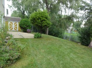 62 Hesterman Dr, Glendale Heights, IL 60139