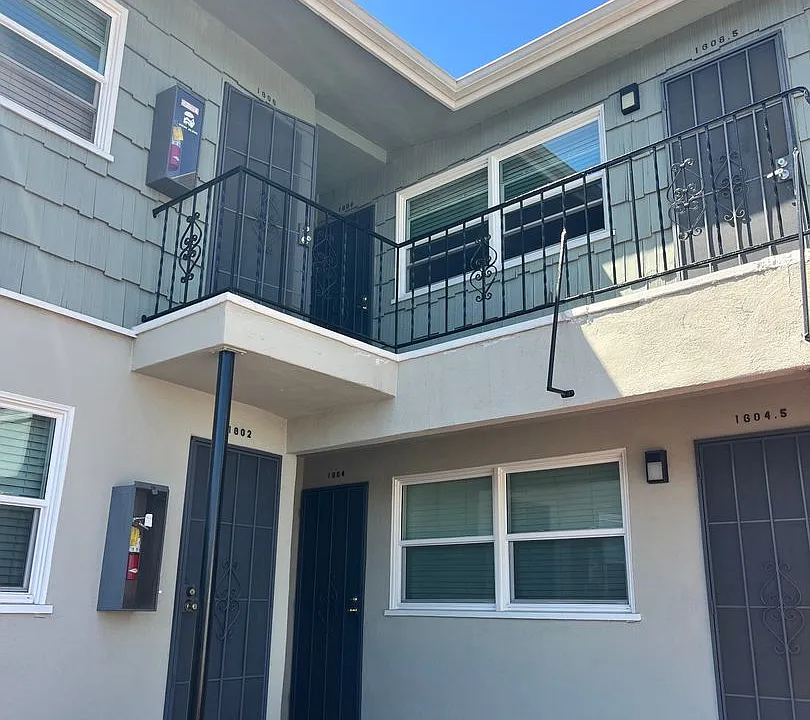 1602 Pacific Beach Dr
