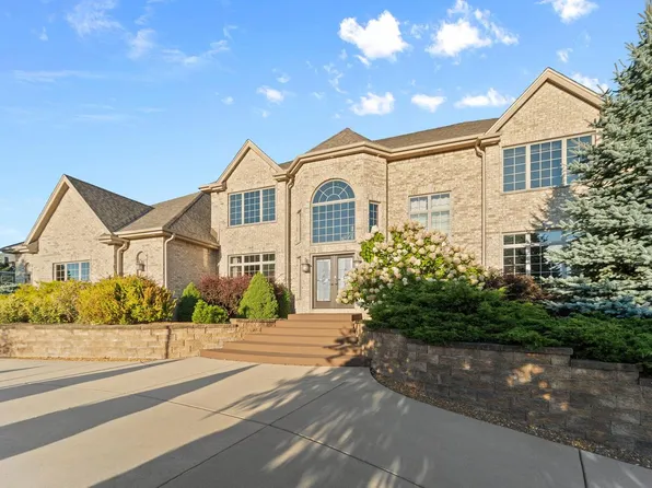 7444 South Stone Hedge DRIVE, Franklin, WI 53132