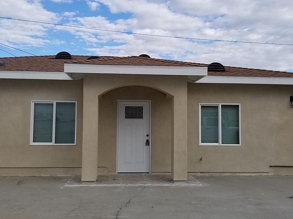 2nd image of 8555 Ramona St