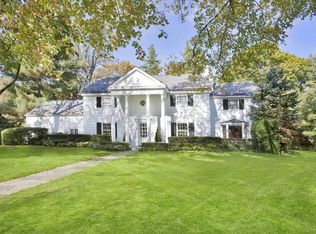 40 Bradford Rd, Scarsdale, NY 10583