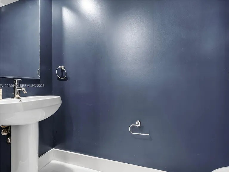 18201 Collins Ave #5303 — Photo 18