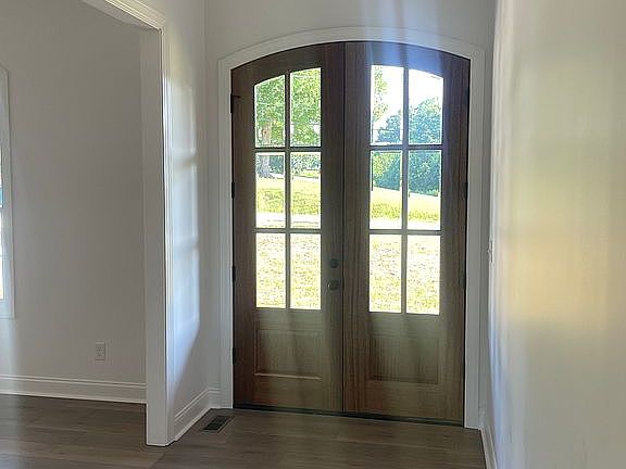 5th image of 863 Shamrock Dr