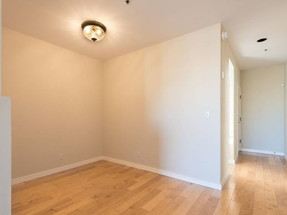 1st image of 2800 California St #402
