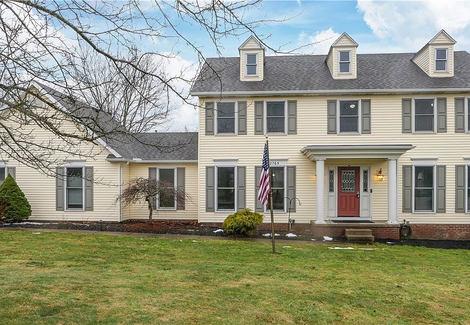 1st image of 2765 Blue Heron Dr
