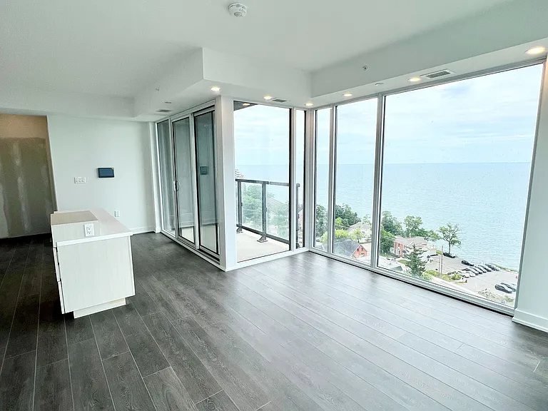 370 Martha St #1307 — Photo 21