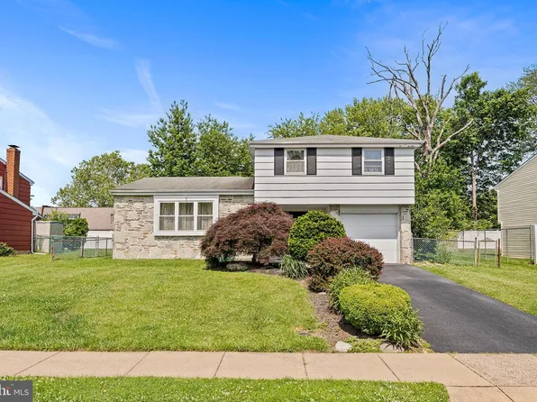 1669 Radburn Rd, Bensalem, PA 19020