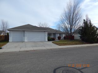 2904 N Glennfield Way, Meridian, ID 83646
