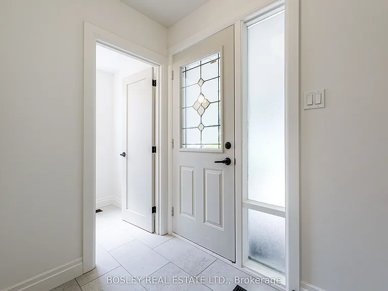 33 Forestbrook Cres — Photo 16