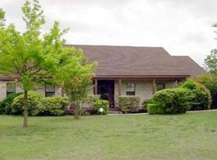 105 Meadow Woods Dr, Kyle, TX 78640