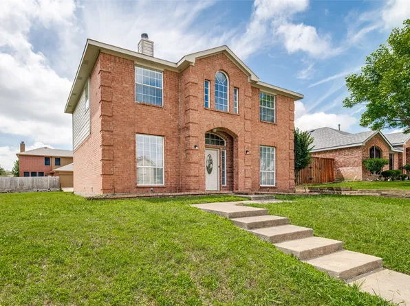 2416 Redfield Dr, Mesquite, TX 75181