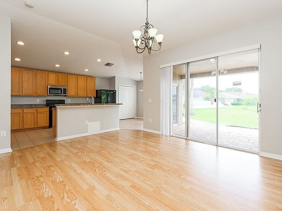 5th image of 7817 Monarch Garden Cir