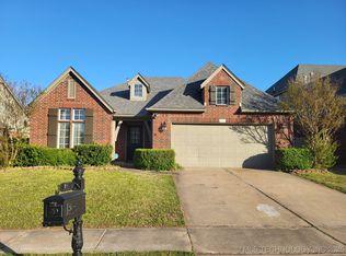 921 S Desert Palm Ave, Broken Arrow, OK 74012