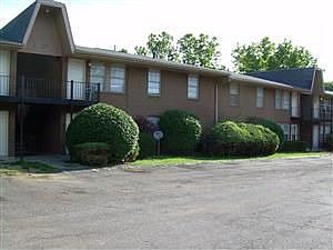 2nd image of 1899 Sunny Ct APT C