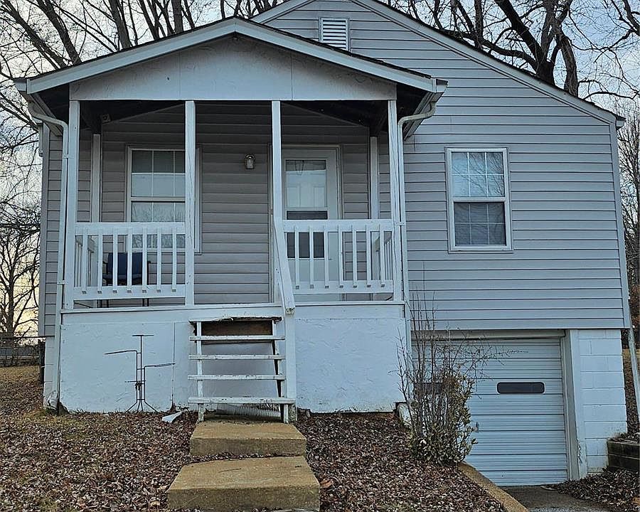 1st image of 9825 Balboa Dr