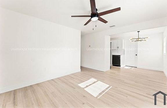 5th image of 3543 Marland St