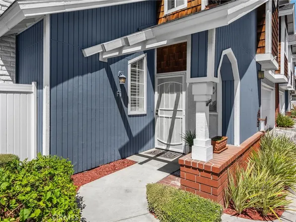 2210 Pacific Ave Unit F1, Costa Mesa, CA 92627