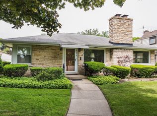 8048 Lockwood Ave, Skokie, IL 60077