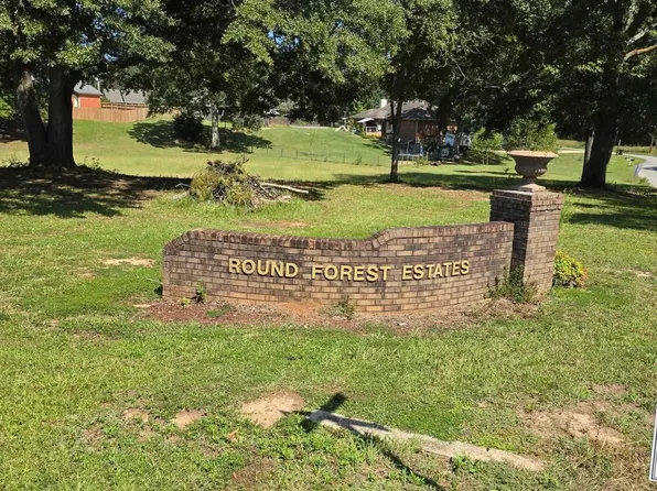 110 Round Forest Dr #4, Clanton, AL 35045