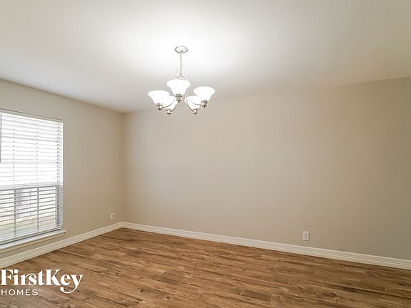5th image of 6818 Blue Lake Dr