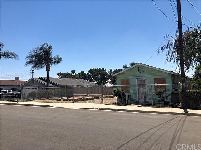 1st image of 1816 1st St