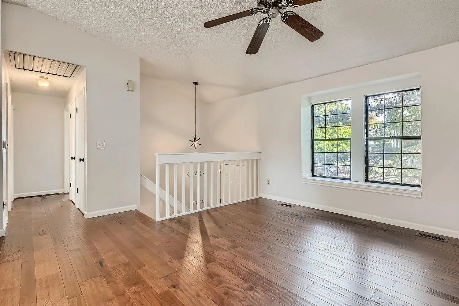 8876 W Ottawa Ave — Photo 3