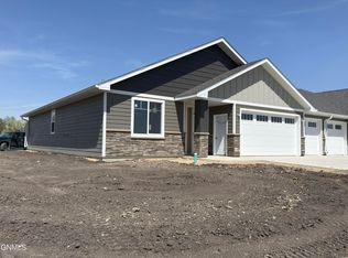 847 12th St SE, Valley City, ND 58072