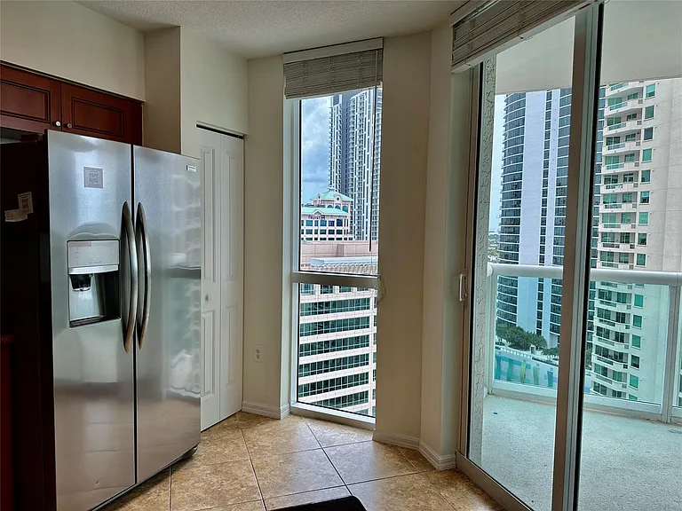 347 N New River Dr E #2309 — Photo 10