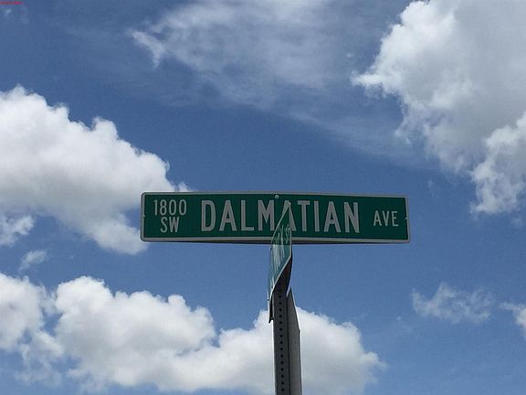 5th image of 1802 SW Dalmatian Ave