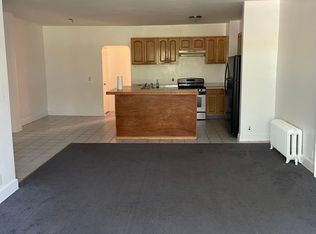 2049 Burr Ave #1, Bronx, NY 10461